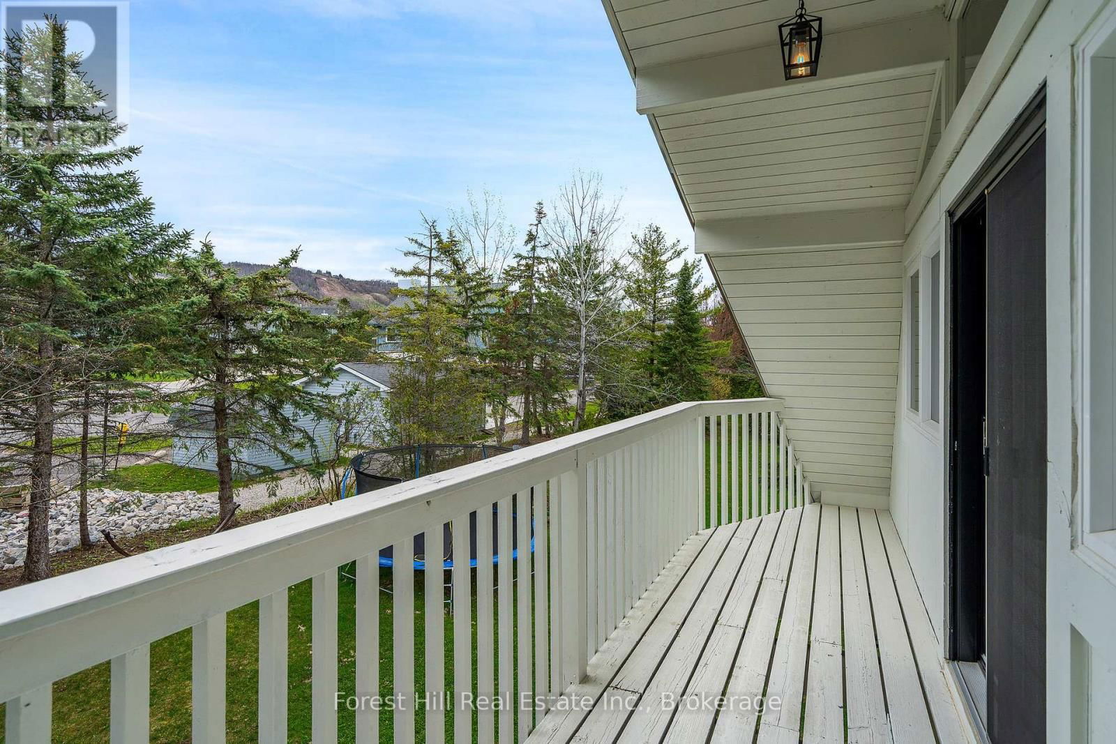 144 BROOKER BOULEVARD Image 32