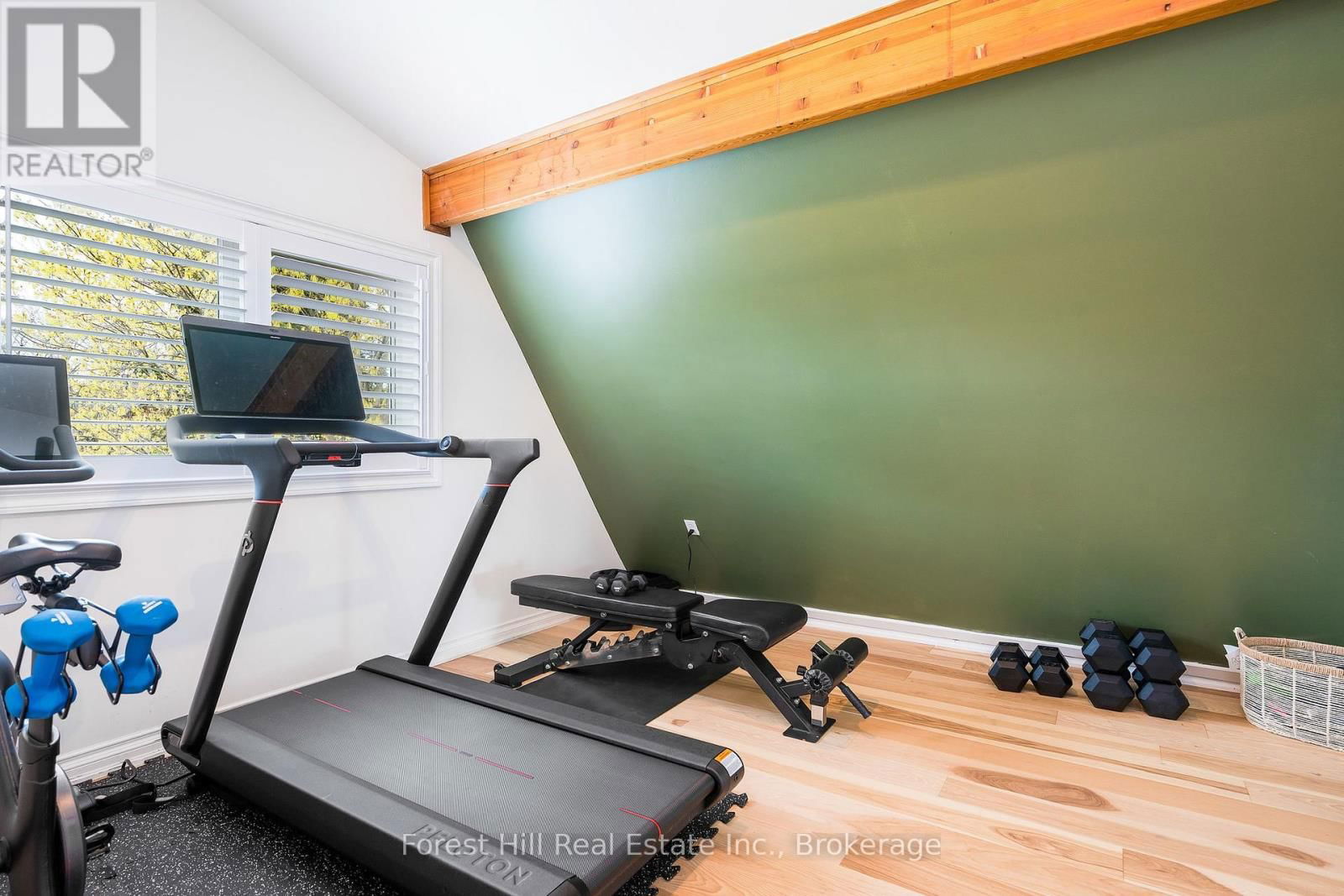 144 BROOKER BOULEVARD Image 36