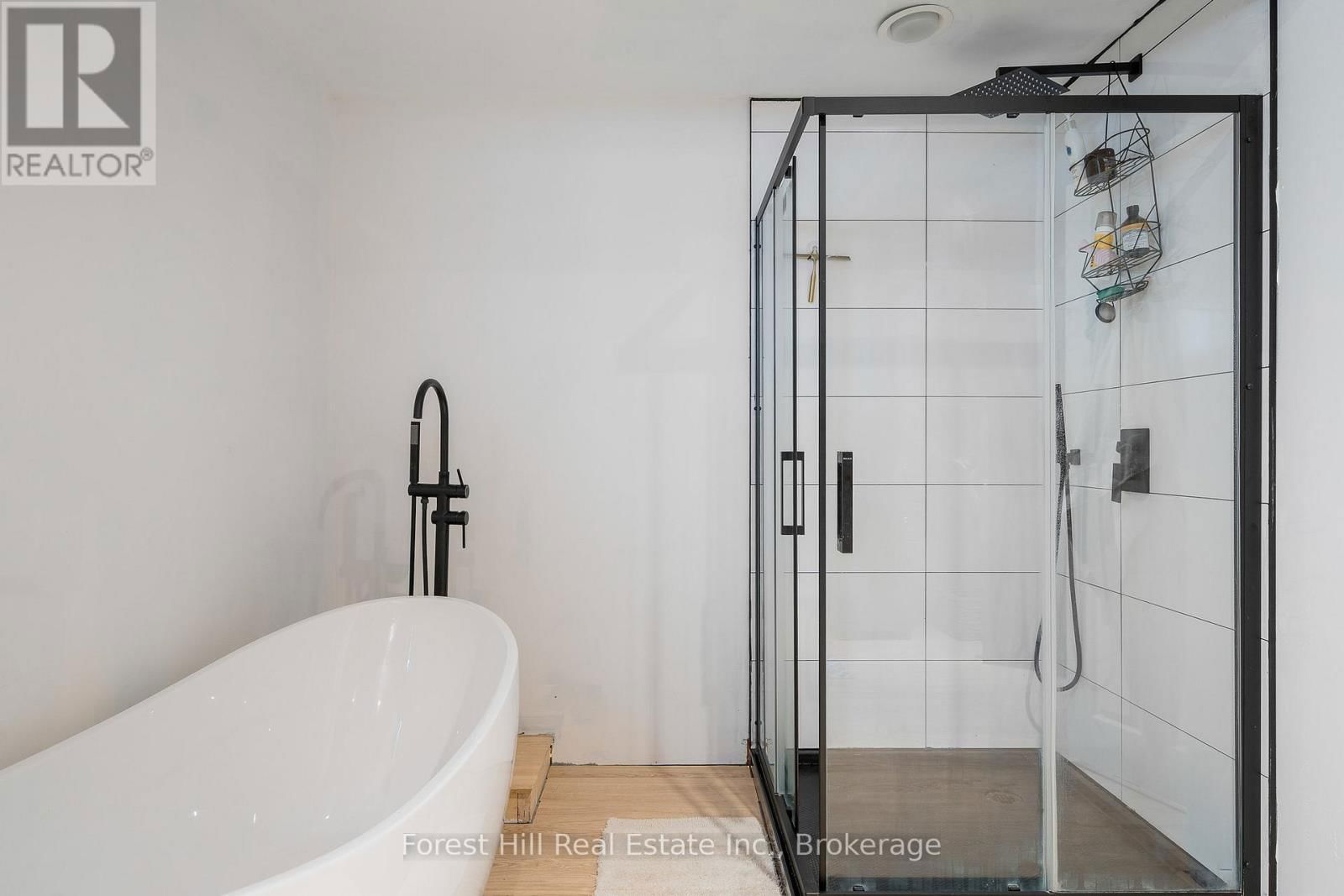 144 BROOKER BOULEVARD Image 42