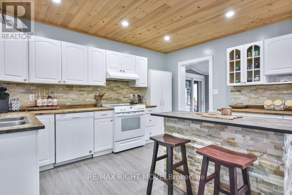 198 WOODCHESTER AVENUE Image 13