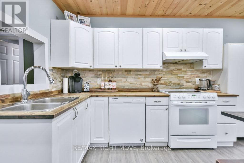 198 WOODCHESTER AVENUE Image 14