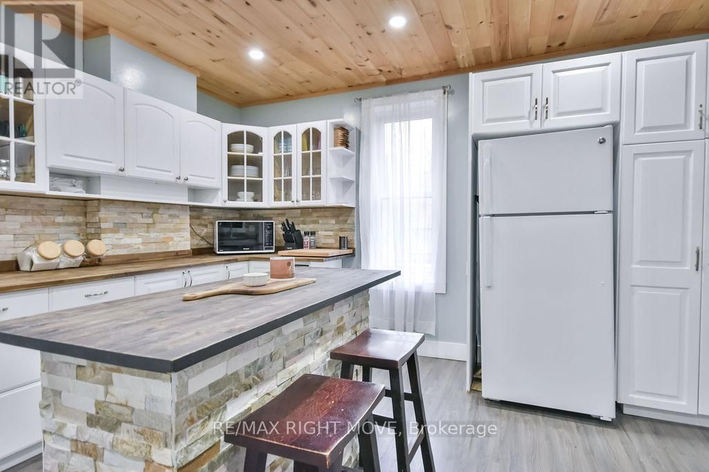 198 WOODCHESTER AVENUE Image 15