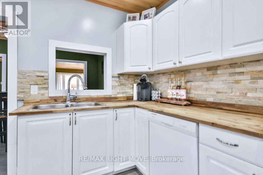 198 WOODCHESTER AVENUE Image 18