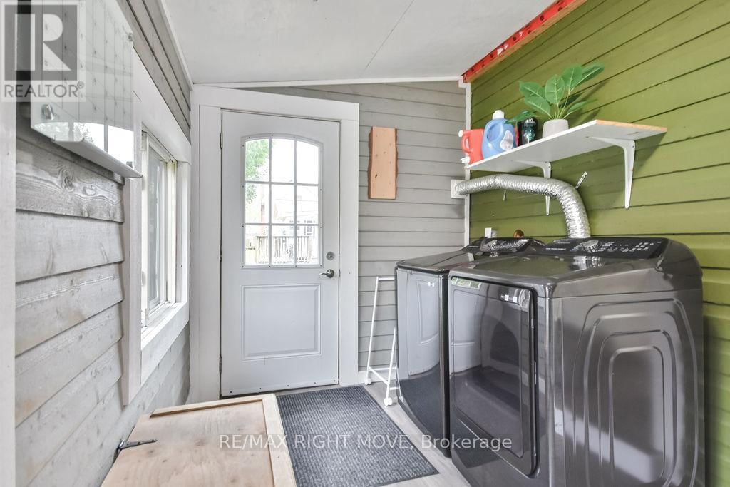 198 WOODCHESTER AVENUE Image 22
