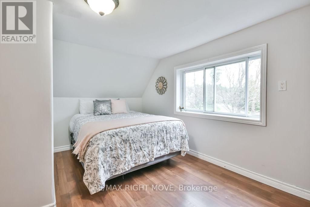 198 WOODCHESTER AVENUE Image 29
