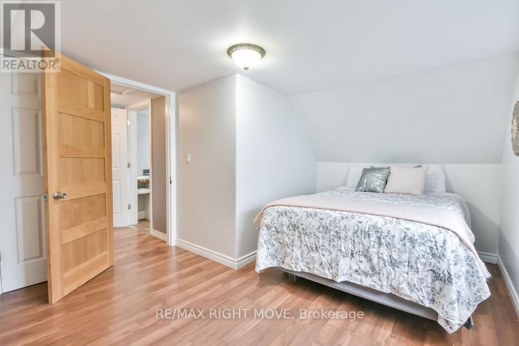 198 WOODCHESTER AVENUE Image 30