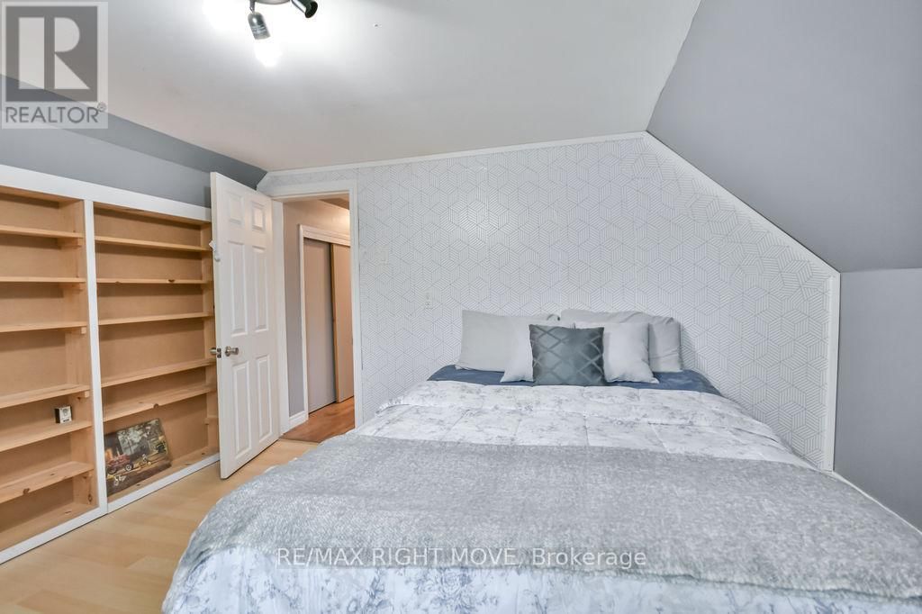 198 WOODCHESTER AVENUE Image 34