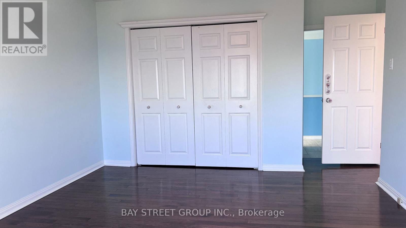 8 LAKESHORE DRIVE Image 31