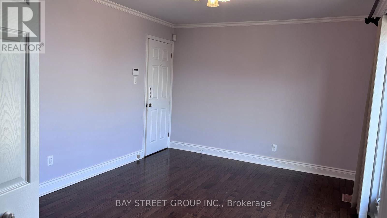 8 LAKESHORE DRIVE Image 34