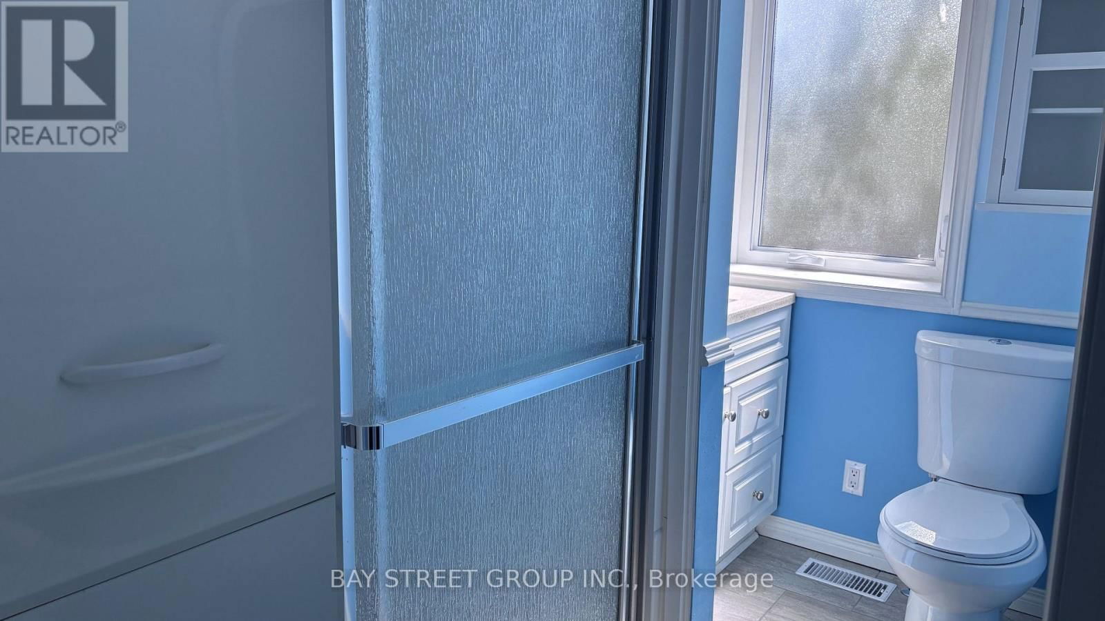 8 LAKESHORE DRIVE Image 36