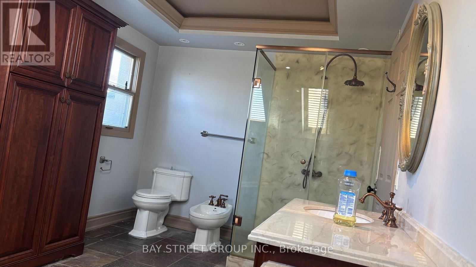 8 LAKESHORE DRIVE Image 37