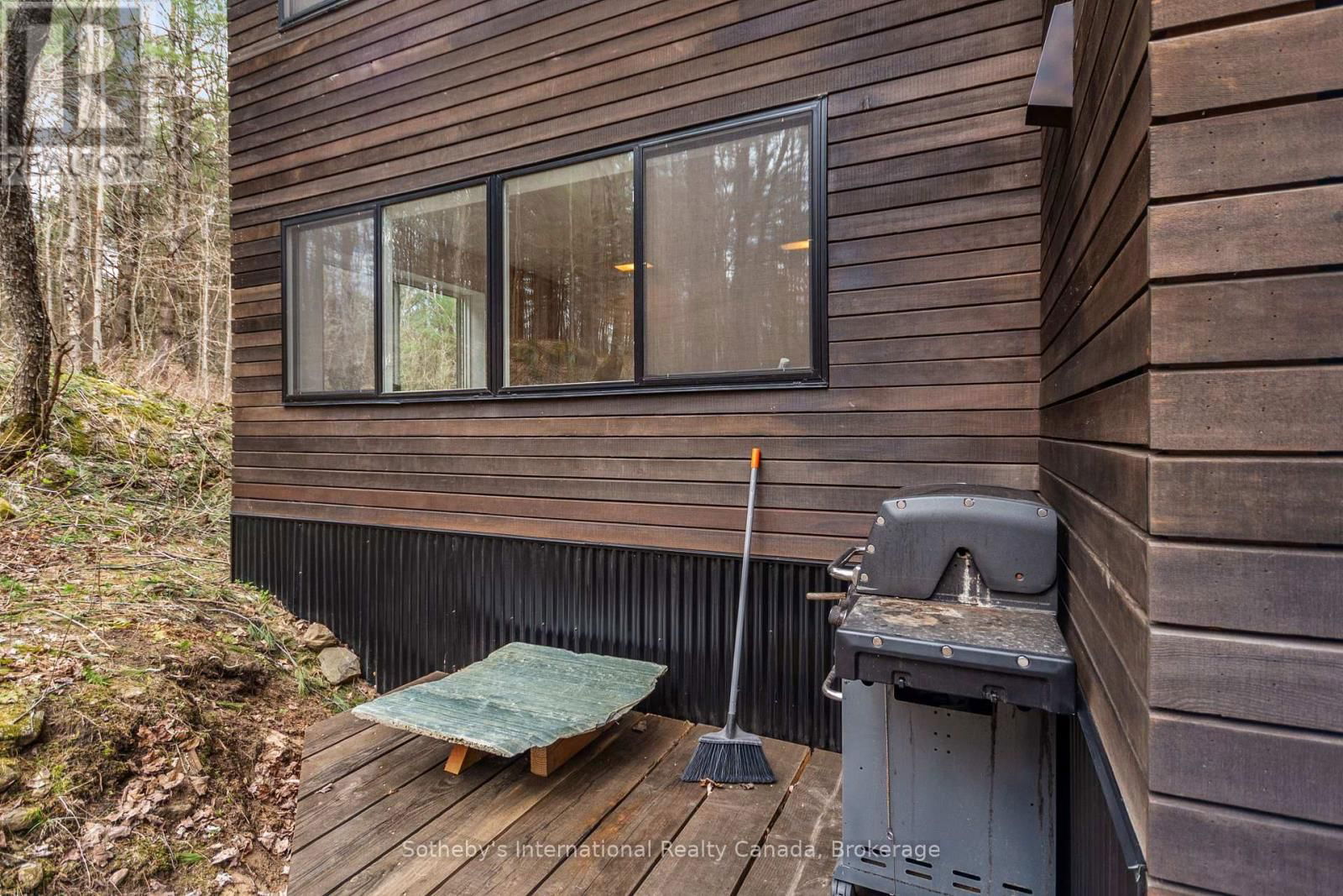 1100 WHITES ROAD Image 30