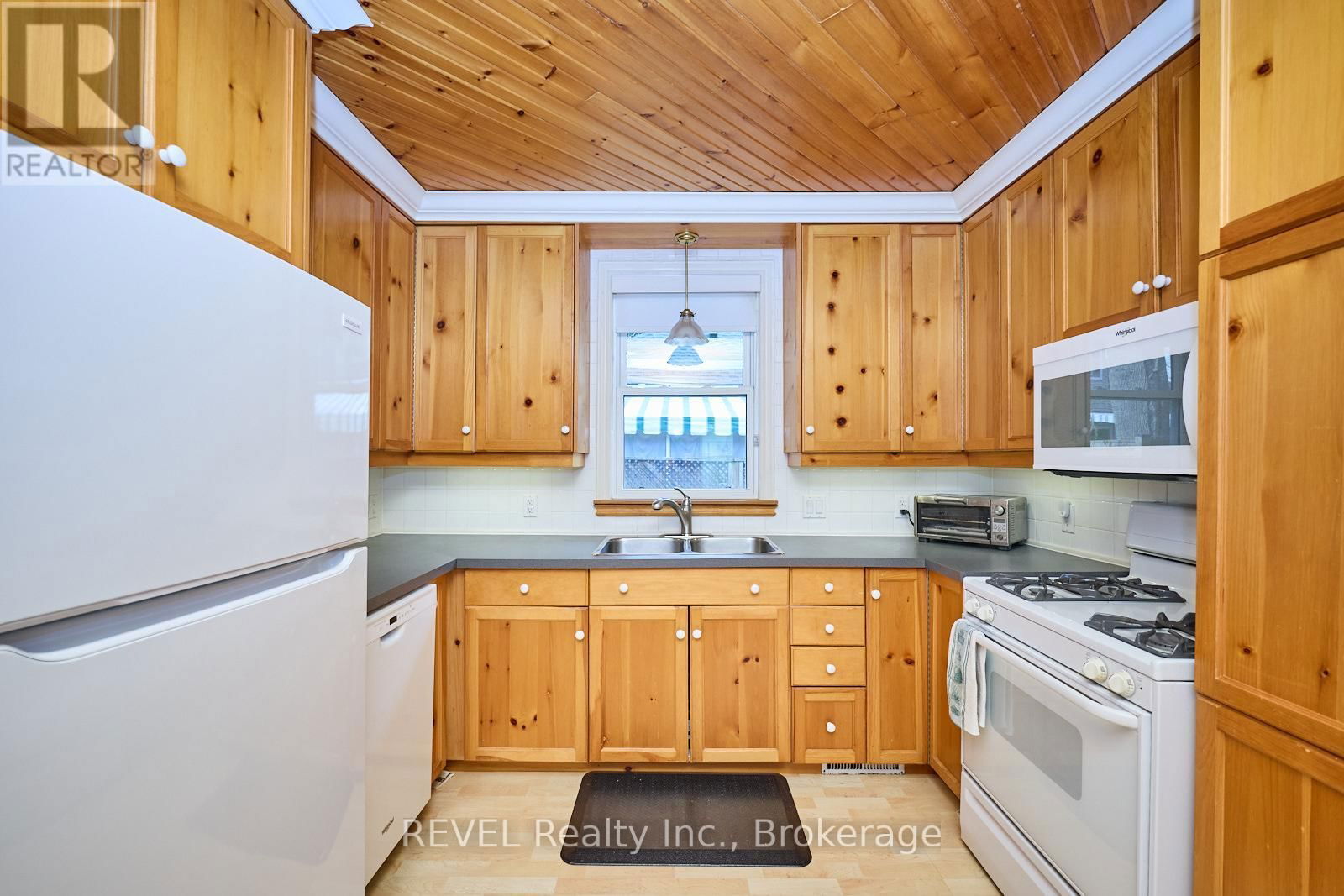 267 VICTORIA STREET Image 14