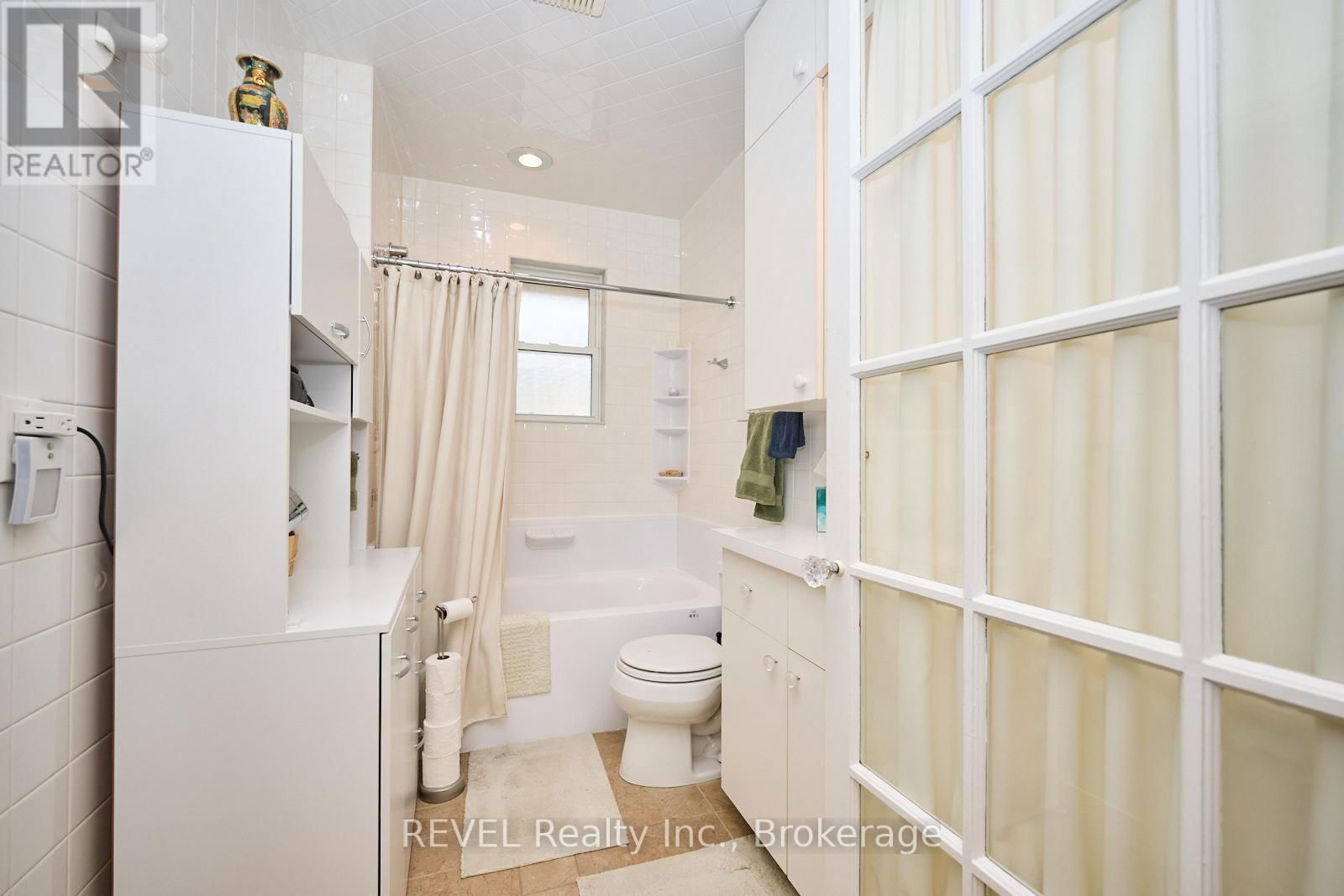 267 VICTORIA STREET Image 16