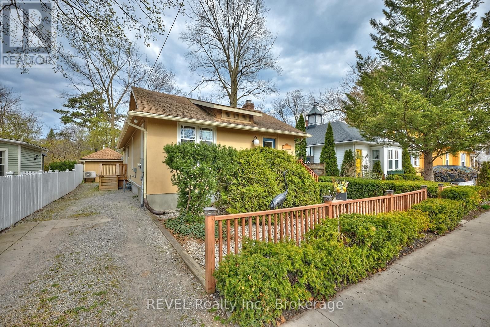 267 VICTORIA STREET Image 33