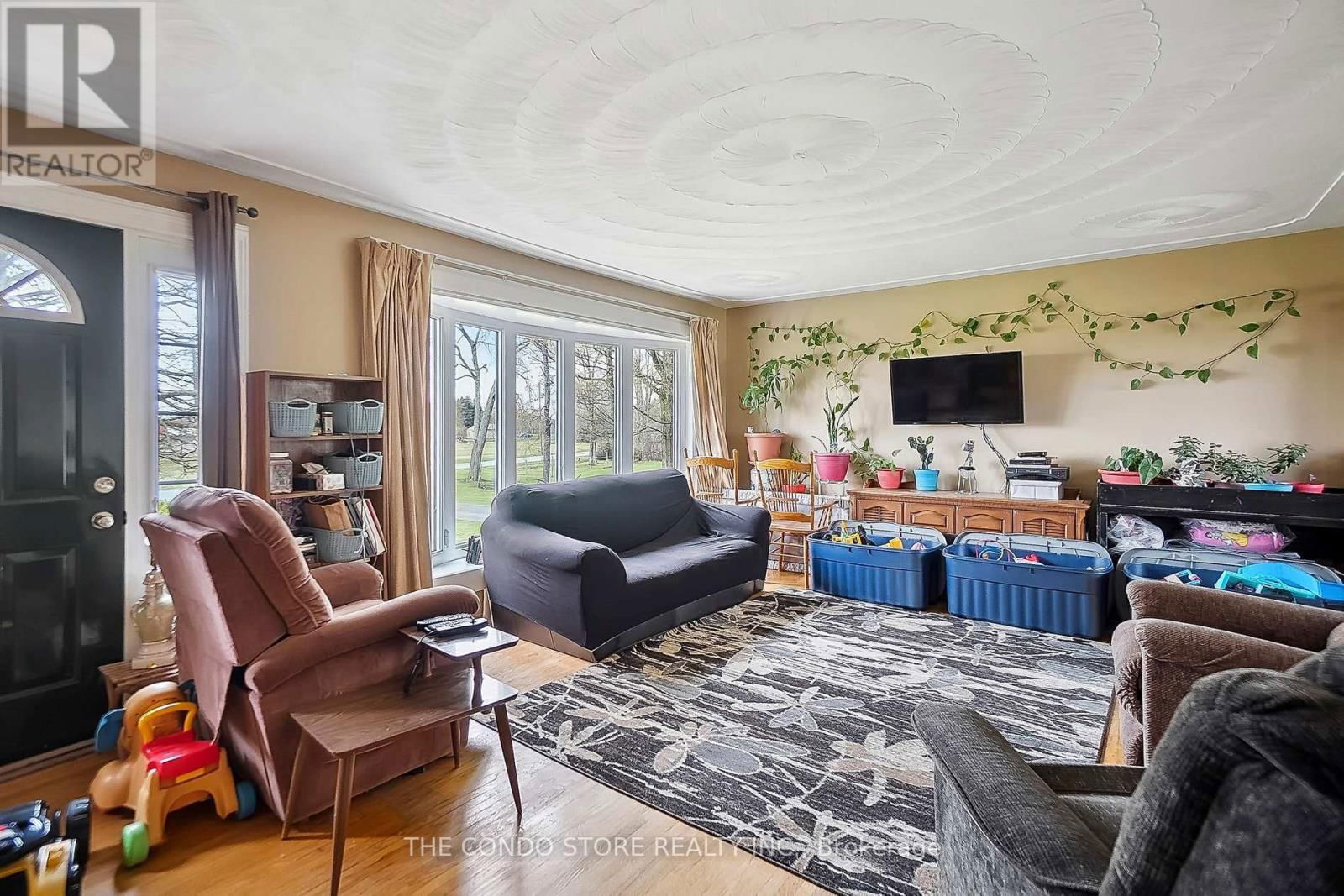 283 INMAN ROAD Image 8