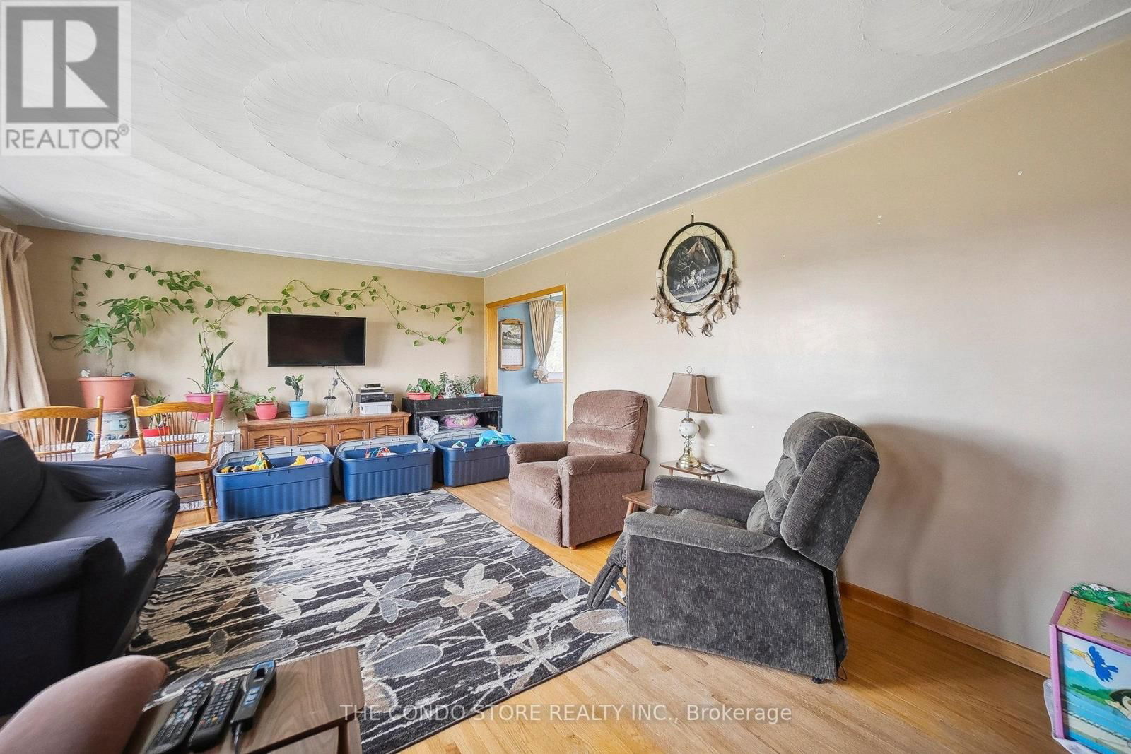 283 INMAN ROAD Image 9