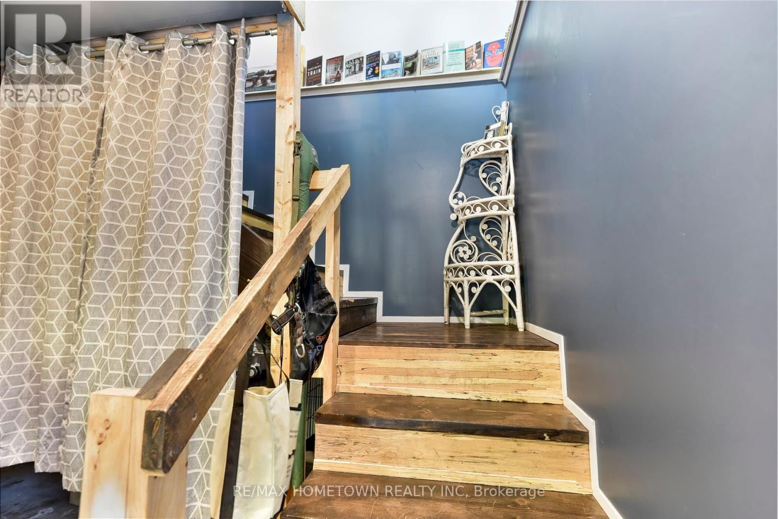 961 NARROWS LANE Image 28