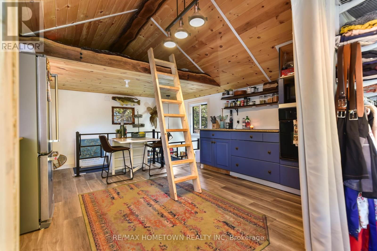 961 NARROWS LANE Image 30