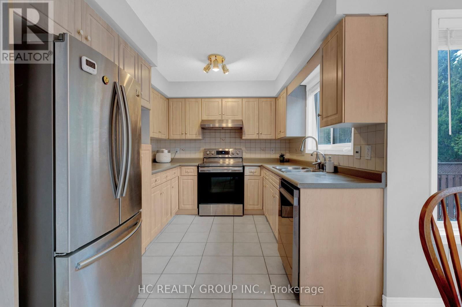 69 GIBBS CRESCENT Image 10