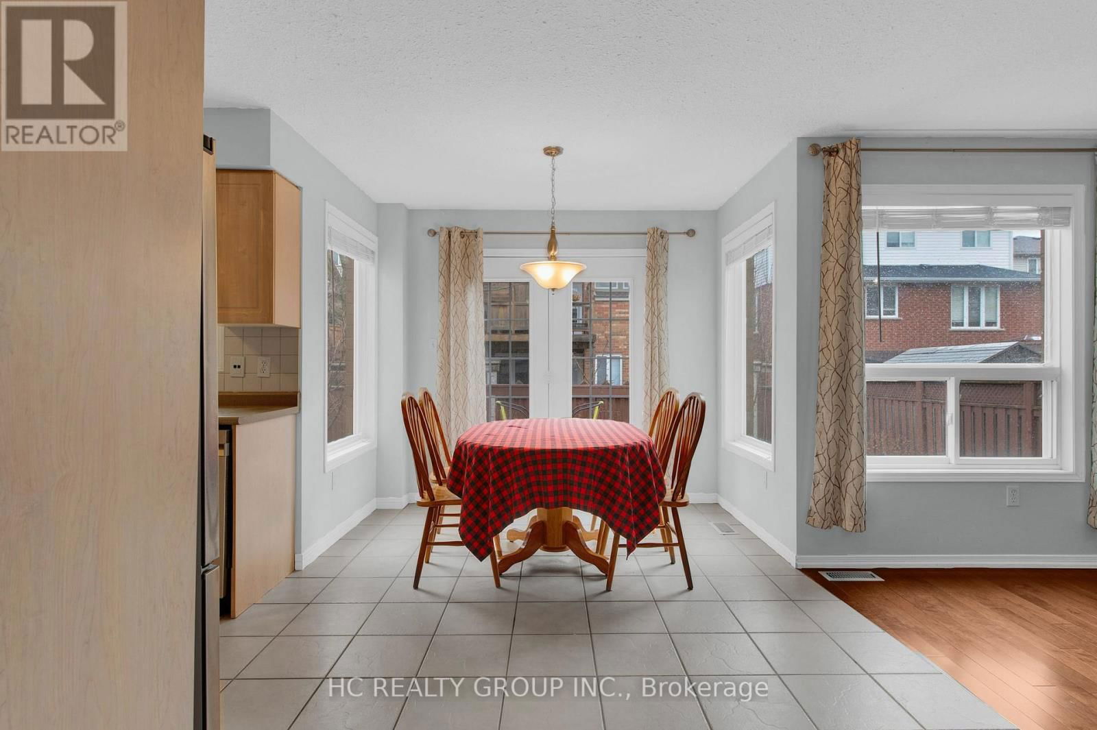 69 GIBBS CRESCENT Image 14