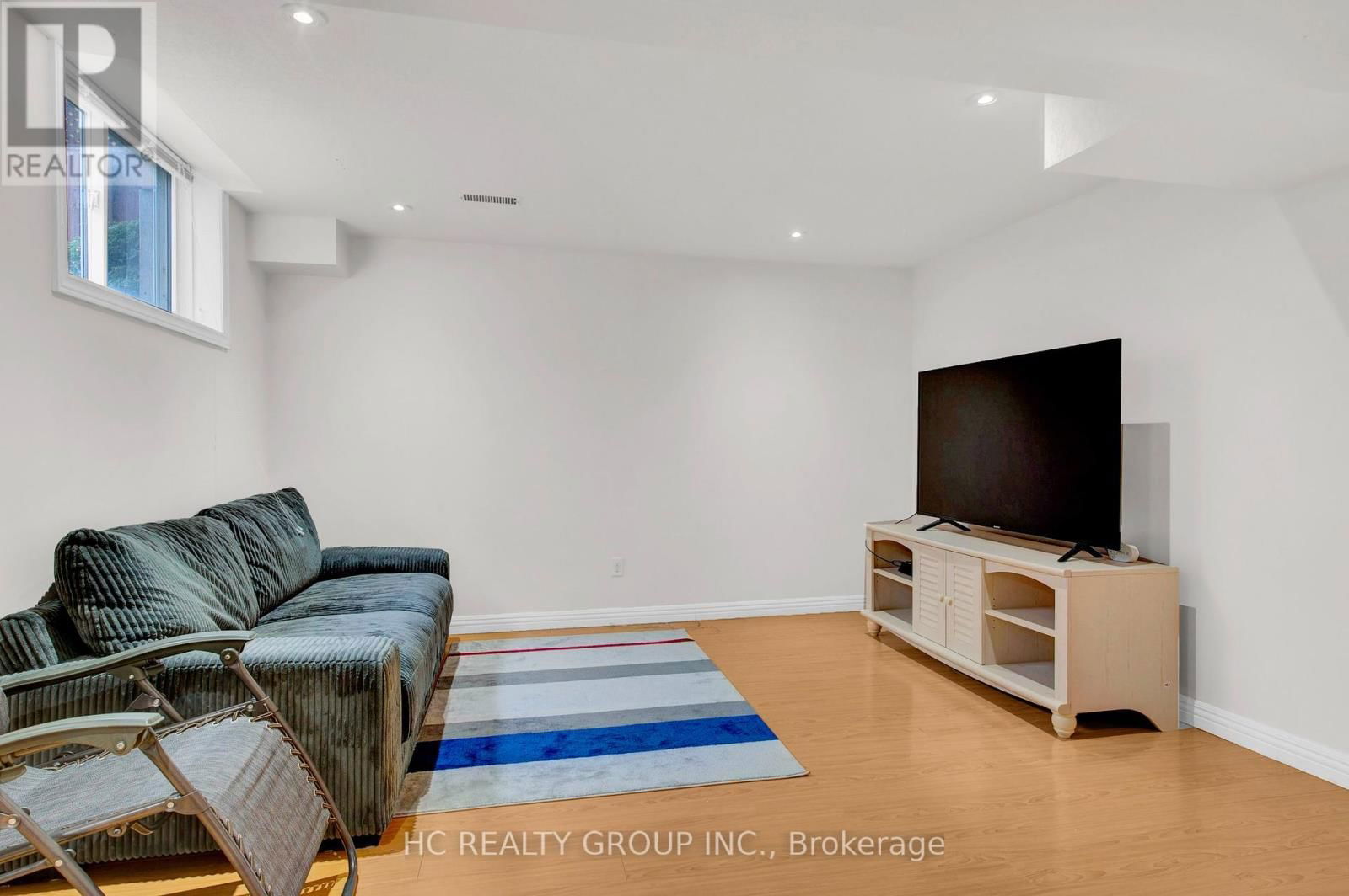 69 GIBBS CRESCENT Image 23