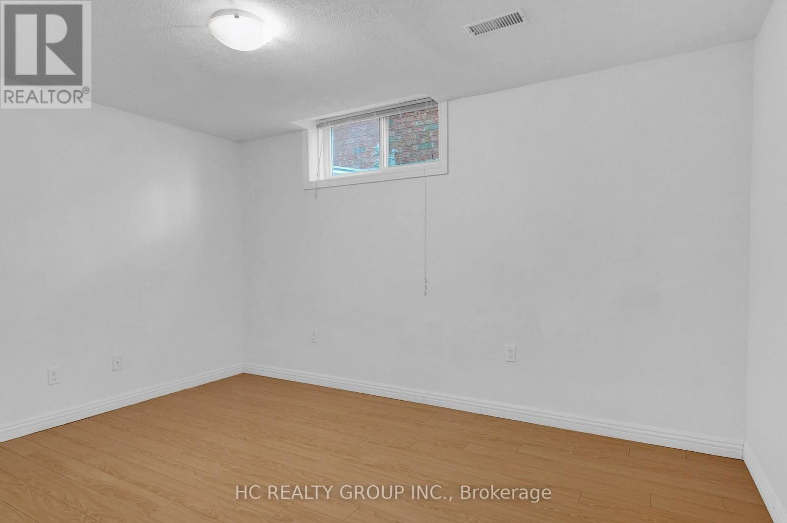 69 GIBBS CRESCENT Image 27