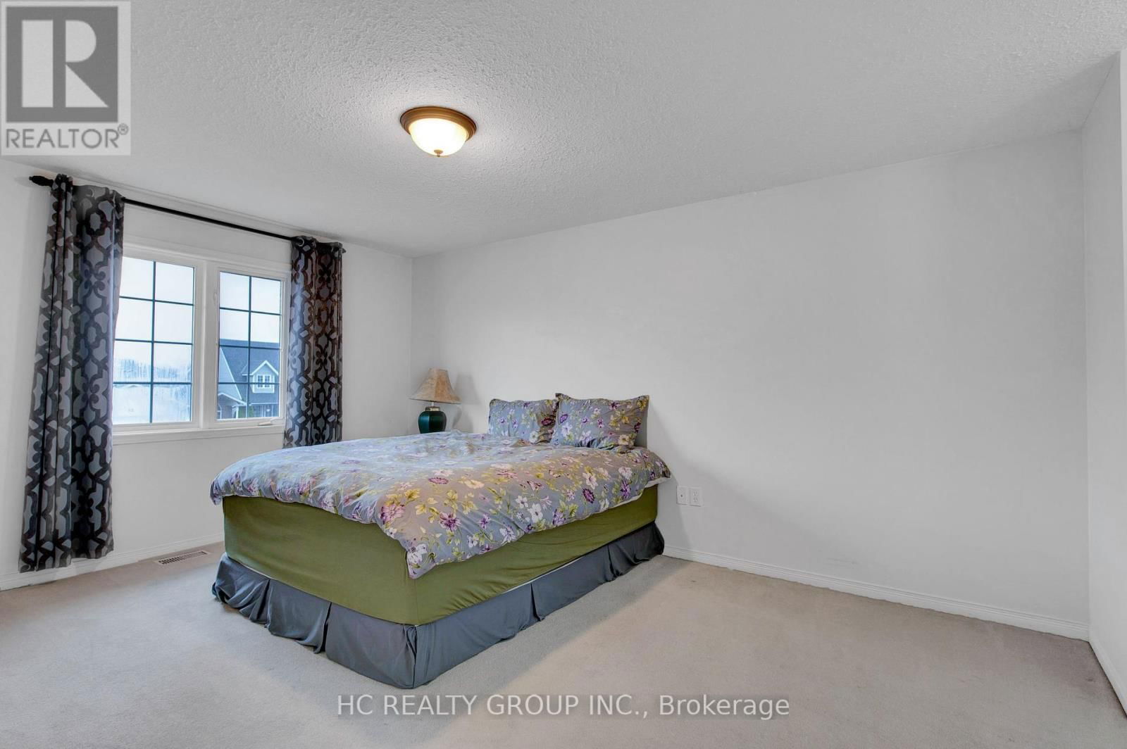 69 GIBBS CRESCENT Image 38