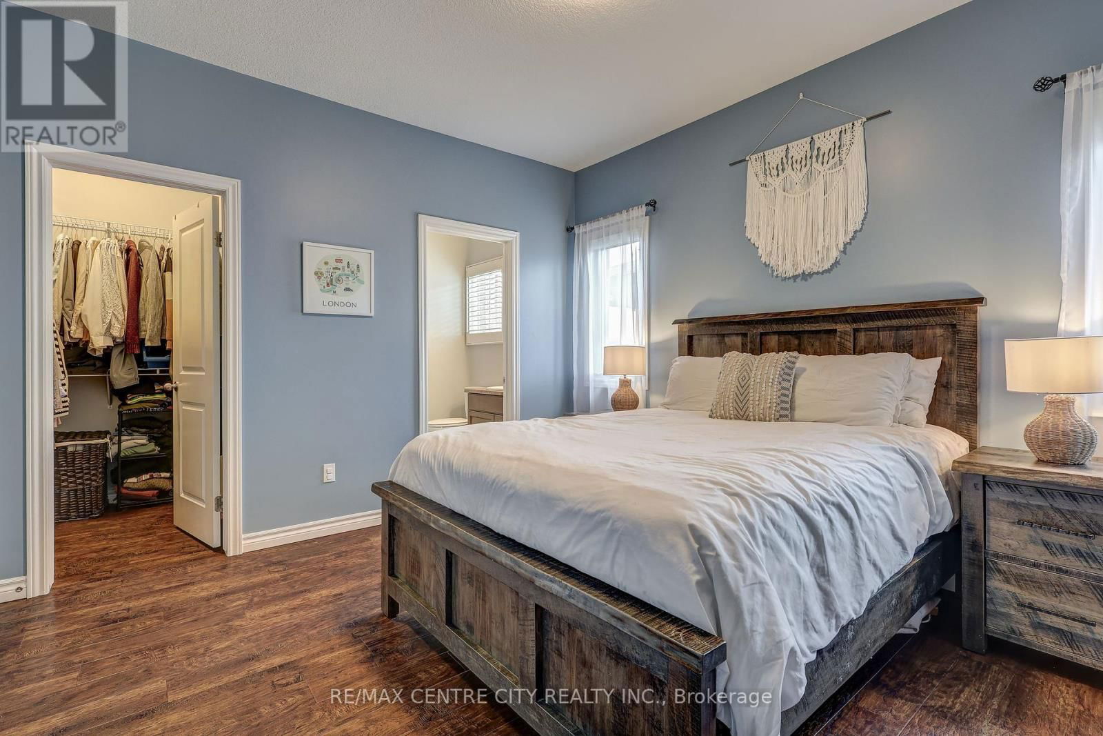 52 CIRCLEWOOD DRIVE Image 19