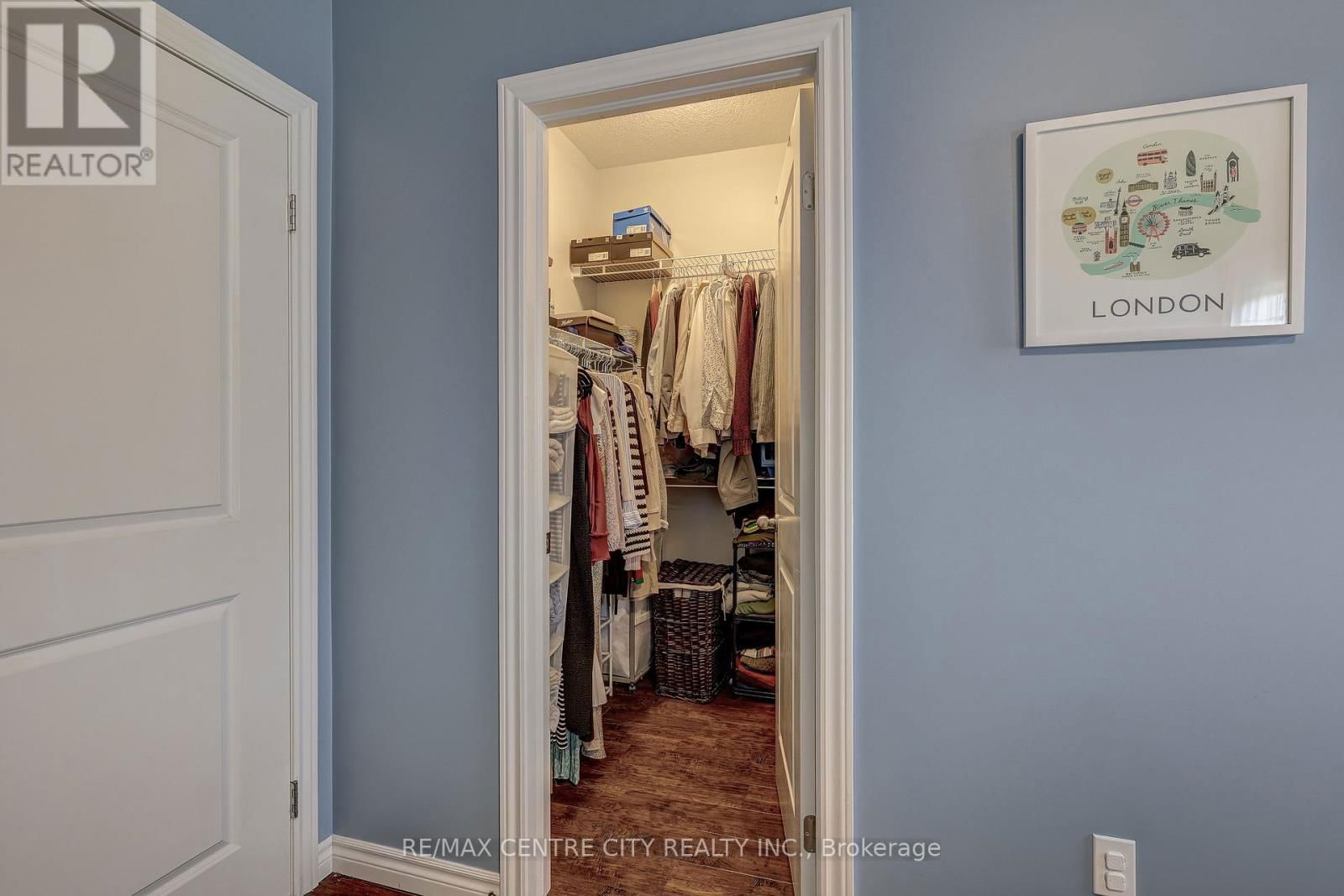 52 CIRCLEWOOD DRIVE Image 22