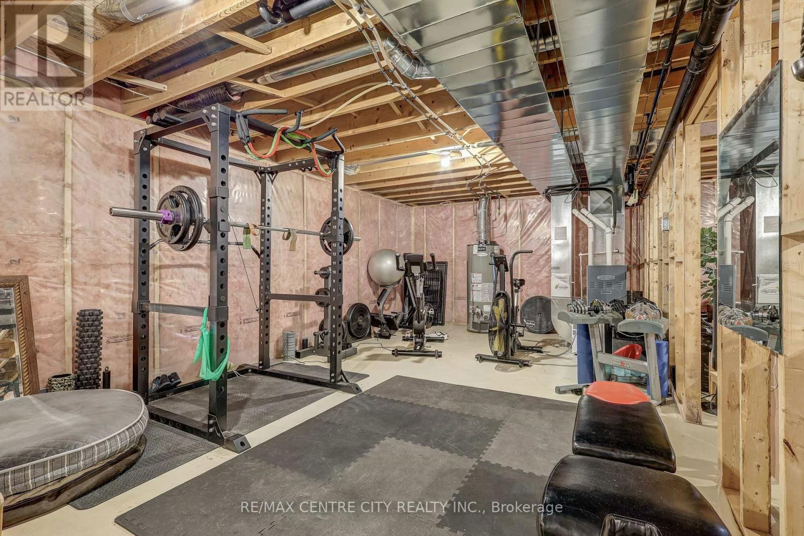 52 CIRCLEWOOD DRIVE Image 28