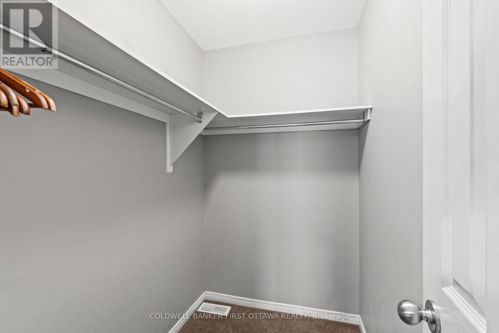 115 - 70 EDENVALE DRIVE Image 30