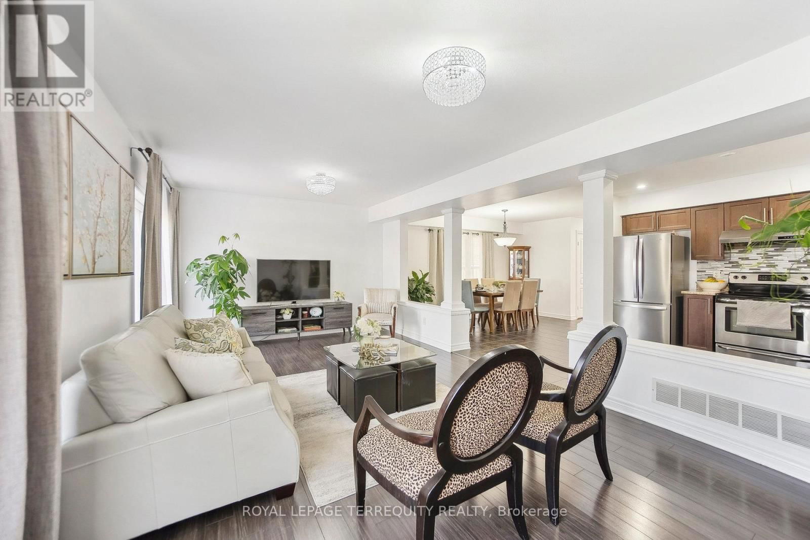 8465 KELSEY CRESCENT Image 12