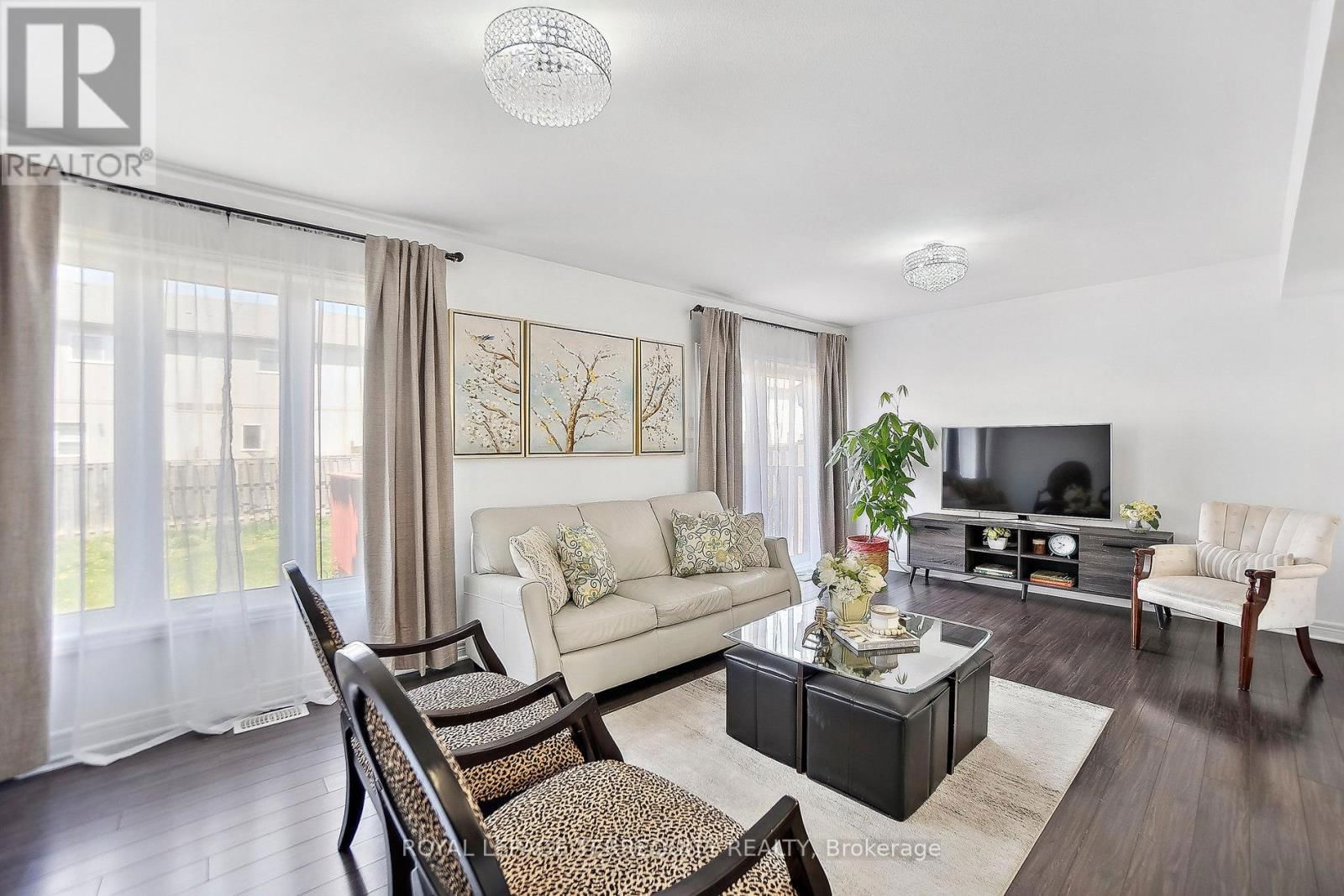 8465 KELSEY CRESCENT Image 13