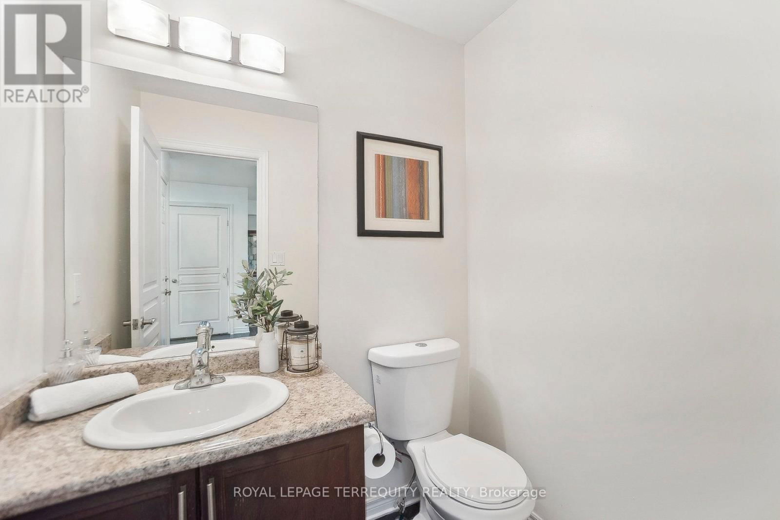 8465 KELSEY CRESCENT Image 14
