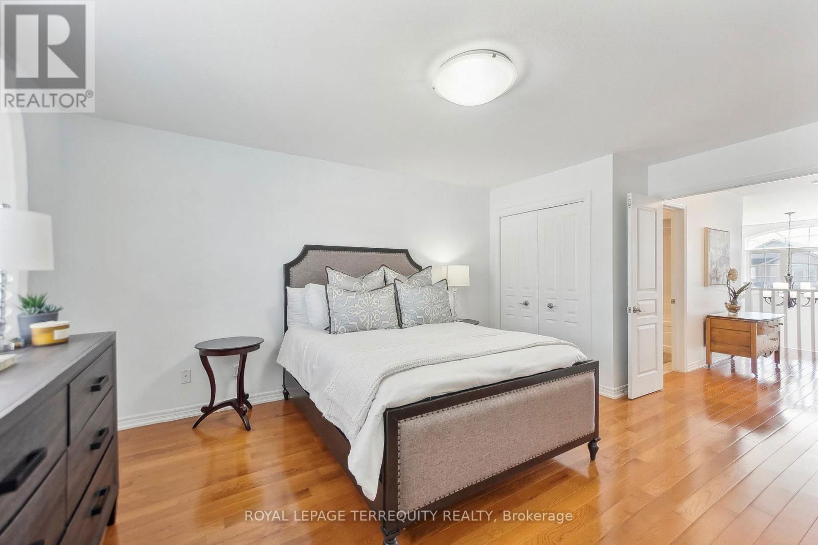8465 KELSEY CRESCENT Image 17