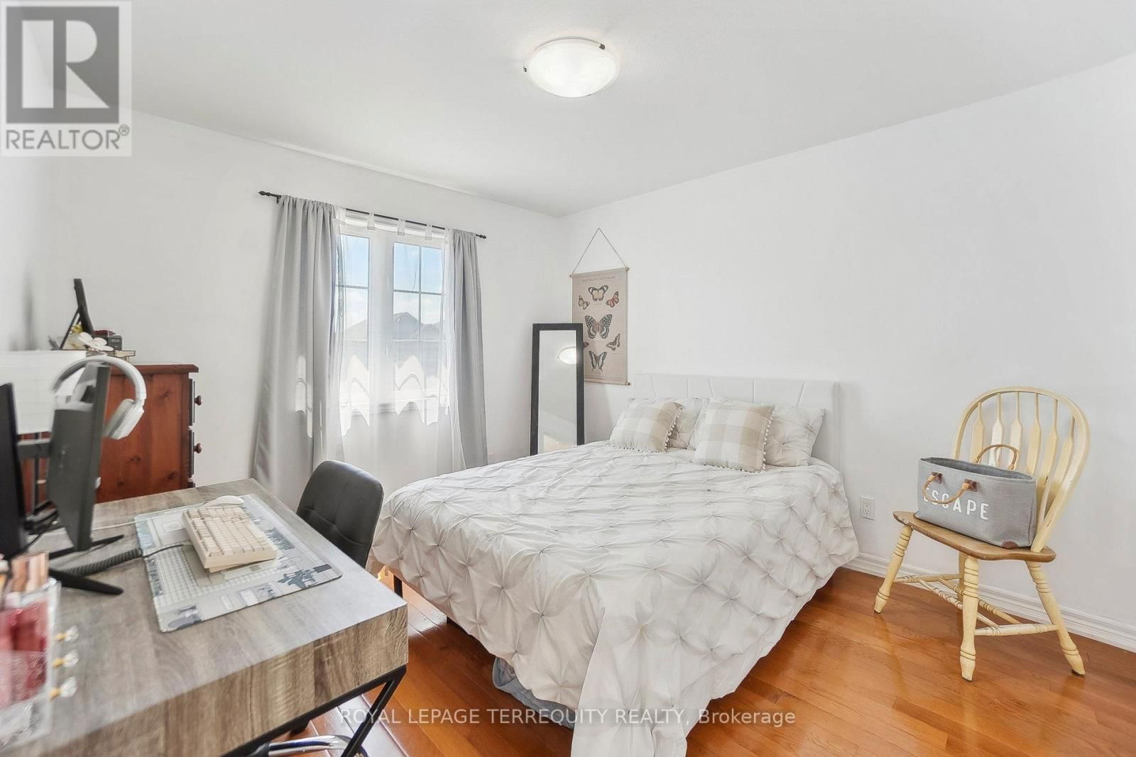 8465 KELSEY CRESCENT Image 21