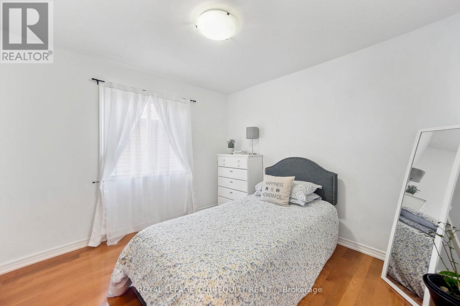 8465 KELSEY CRESCENT Image 22
