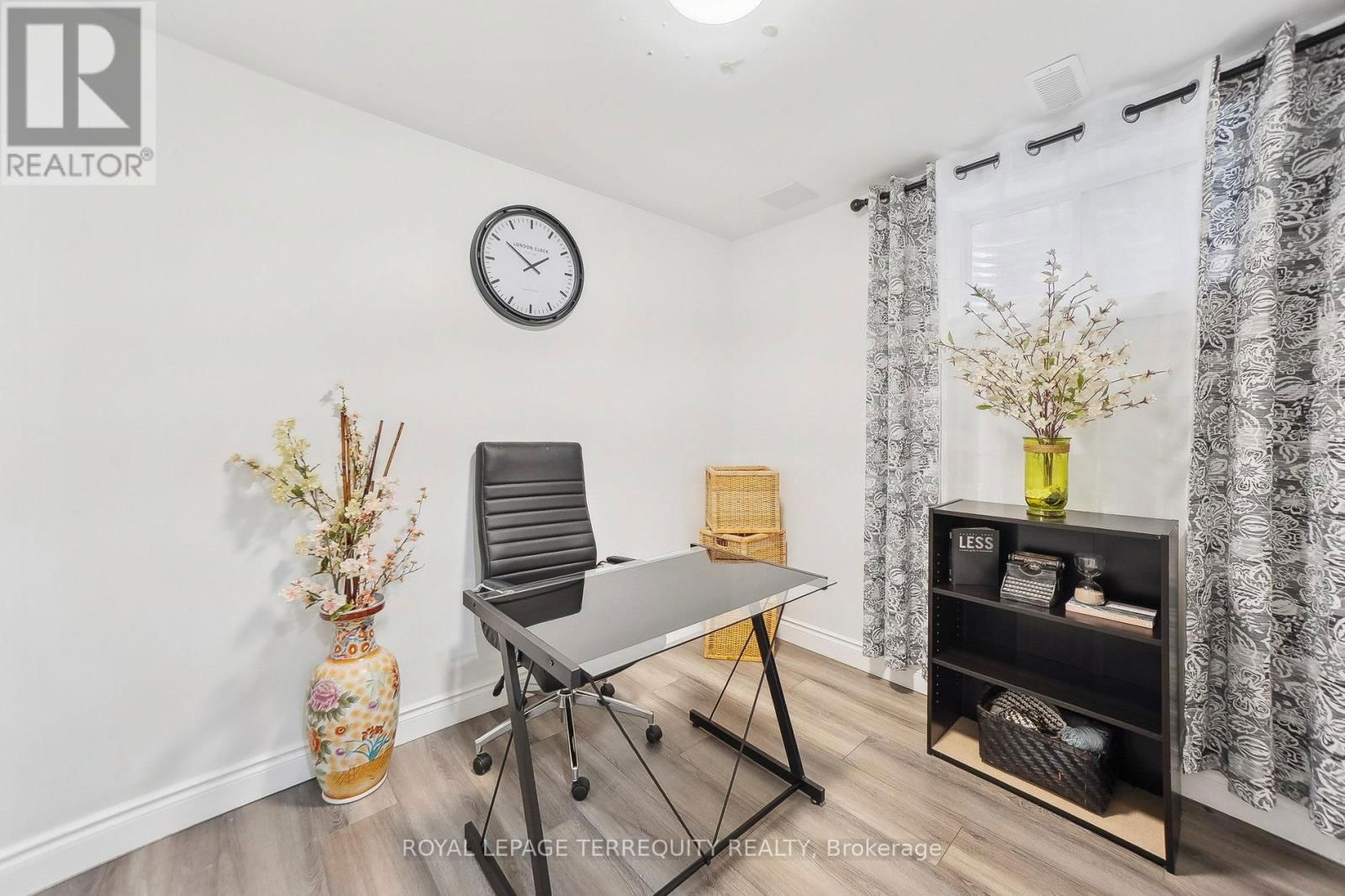 8465 KELSEY CRESCENT Image 25