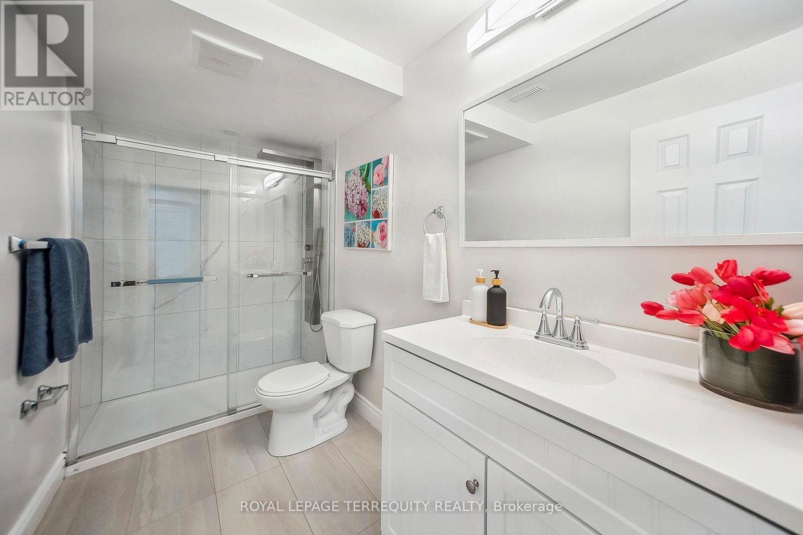 8465 KELSEY CRESCENT Image 27