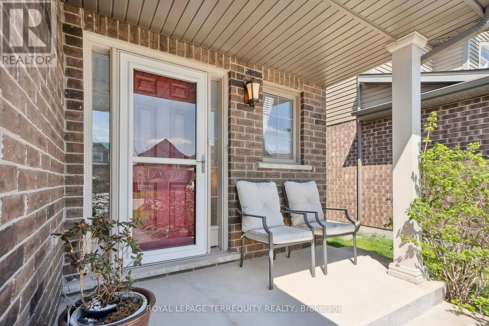 8465 KELSEY CRESCENT Image 3
