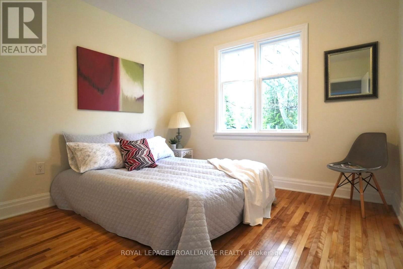384 D'ARCY STREET Image 18