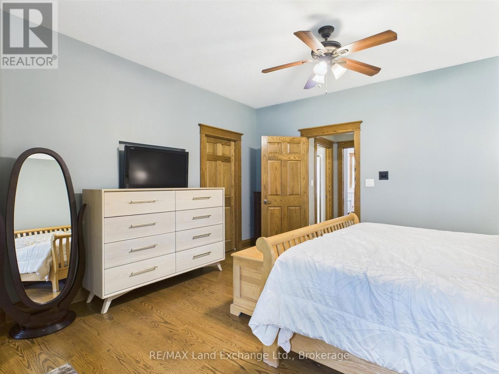 195 BIRCHWOOD AVENUE Image 17