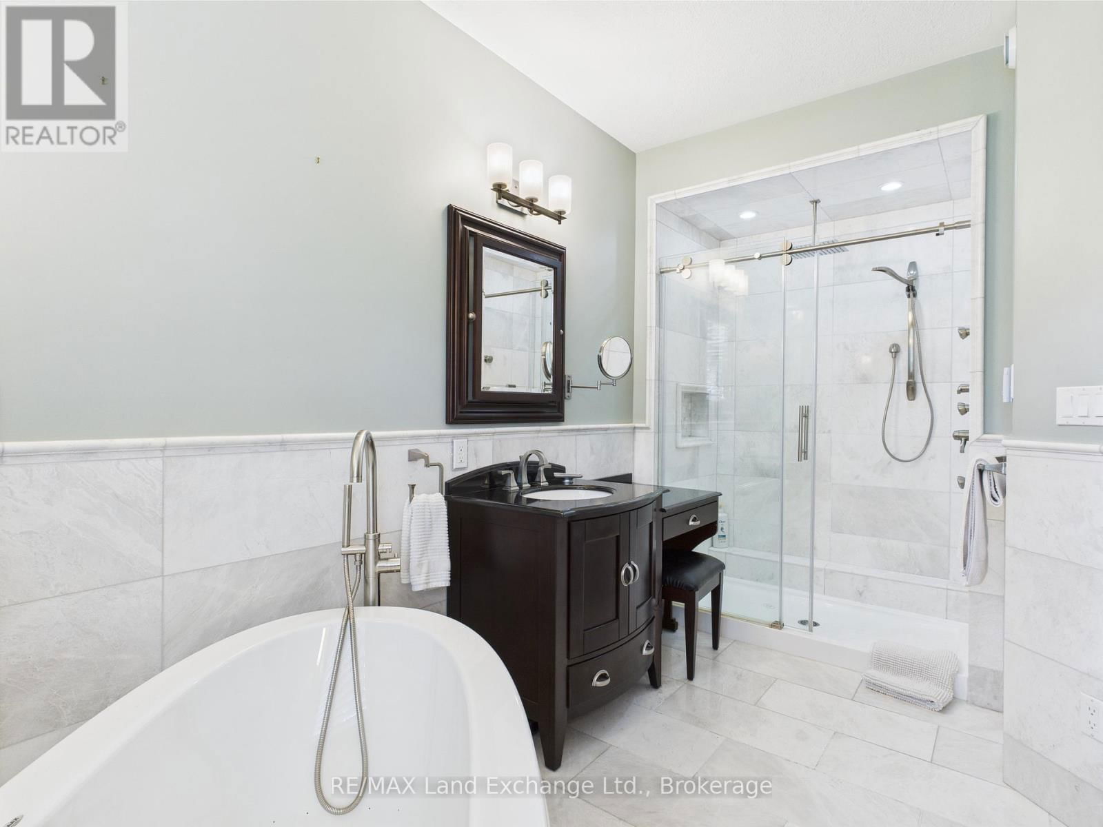 195 BIRCHWOOD AVENUE Image 19