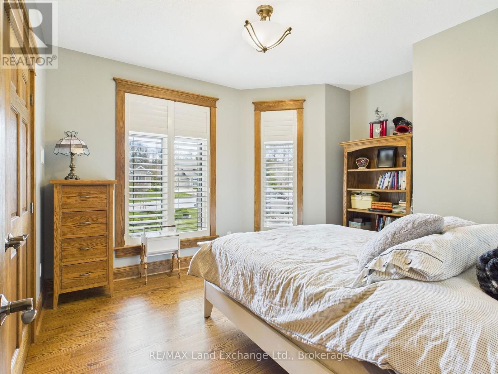 195 BIRCHWOOD AVENUE Image 20