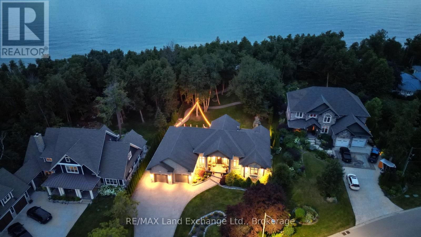 195 BIRCHWOOD AVENUE Image 30