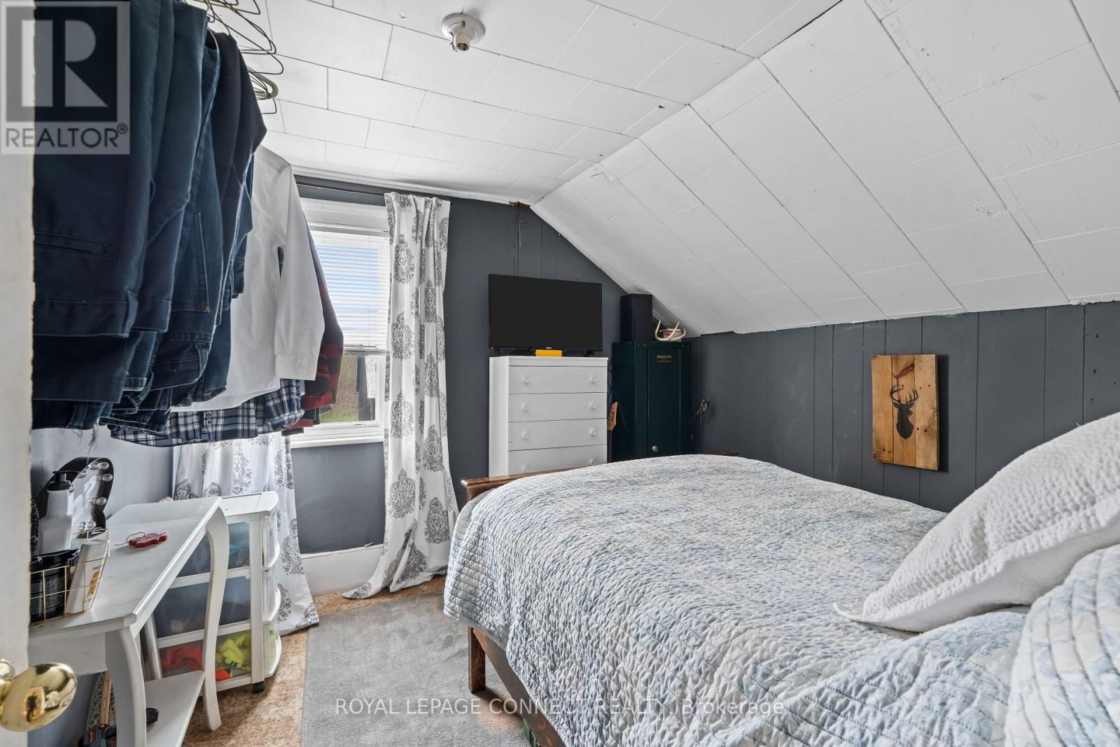 373 DESHANE ROAD Image 20