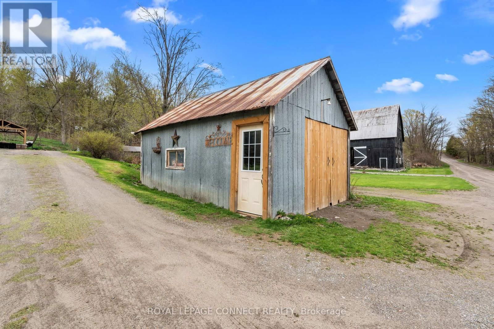 373 DESHANE ROAD Image 24