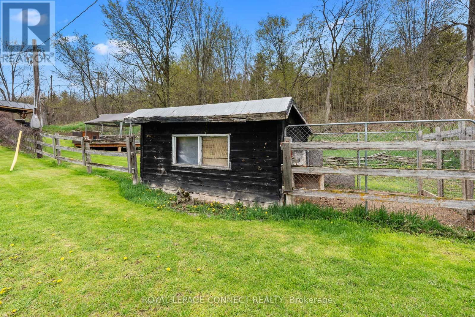 373 DESHANE ROAD Image 28