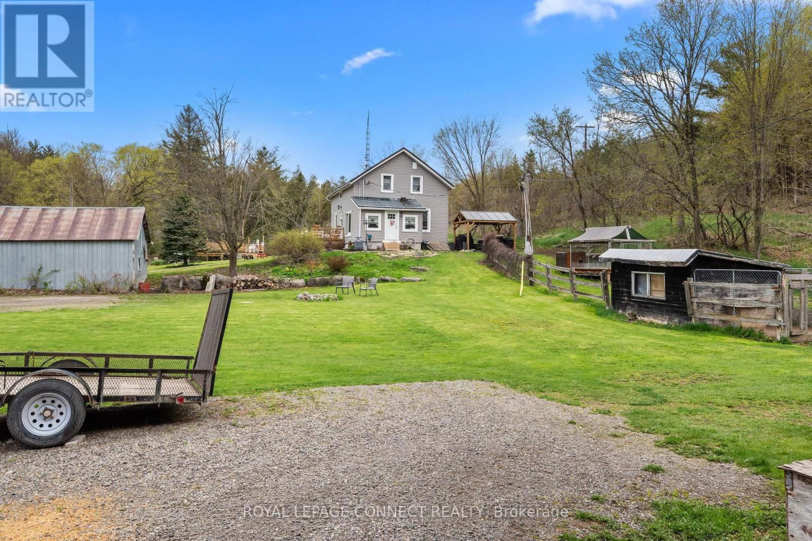 373 DESHANE ROAD Image 34
